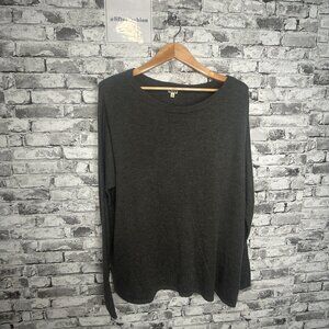 14th & Union Women's Dark Gray Crew Neck Sweater